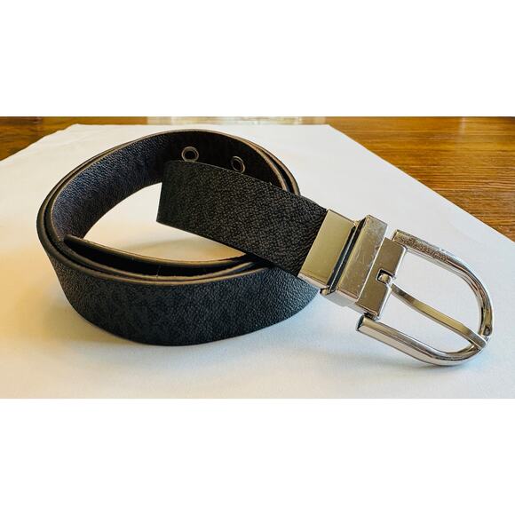 Michael Kors MK Women’s Reversible Signature Logo and Leather Belt - Picture 1 of 10